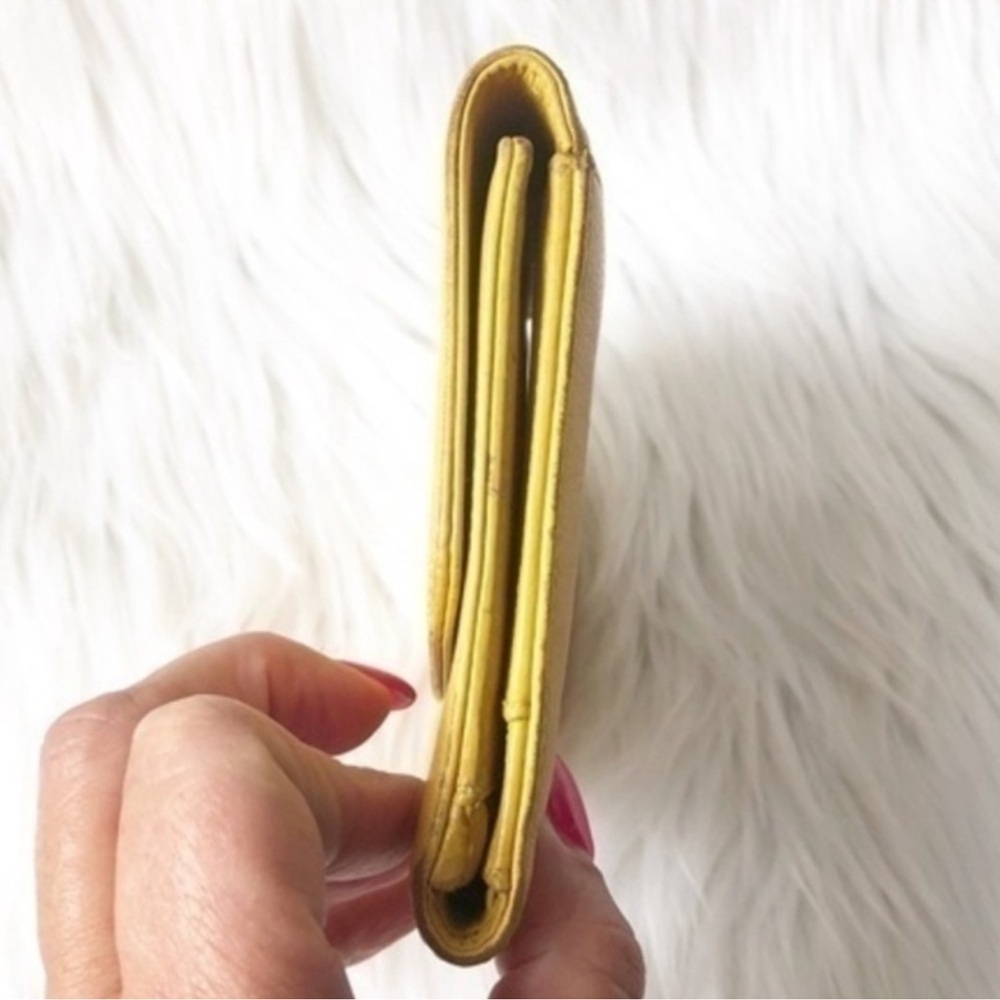 Chanel Caviar Yellow Billfold Wallet - Picture 4 of 13
